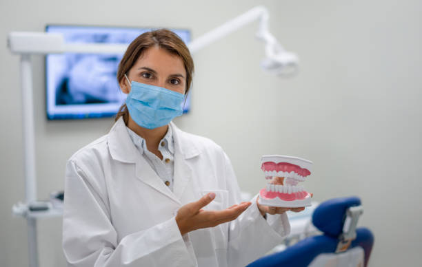 Best Emergency Tooth Extraction  in Carrizo Hill, TX